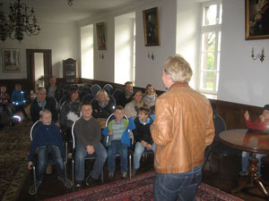 Foto von der Kinderführung durch Schloss Bladenhorst am 26.10.2014