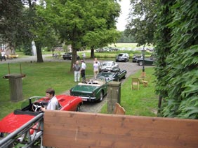 Besuch der Jaguar Association Germany e. V., Sektion Westfalen, anläßlich einer touristischen Rundfahrt.