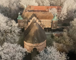 Schloß Bladenhorst - Gesamtansicht von oben; Foto: Peter Fischer